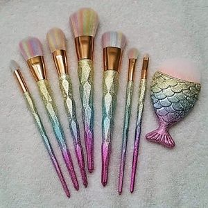 8 Piece Rainbow Brush Set
